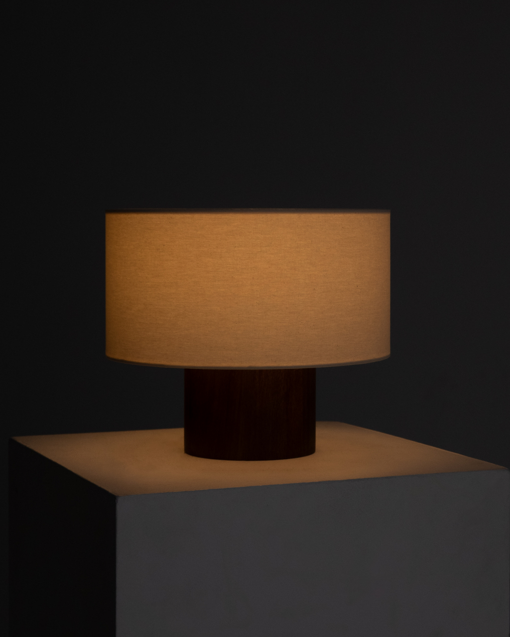 Oliver Table Lamp