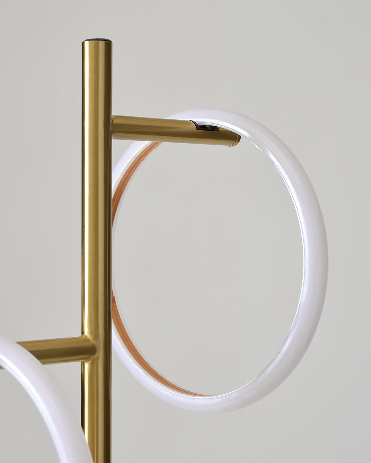 Saturn Table Lamp