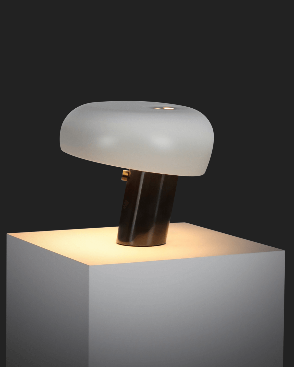 Kingpin Table Lamp