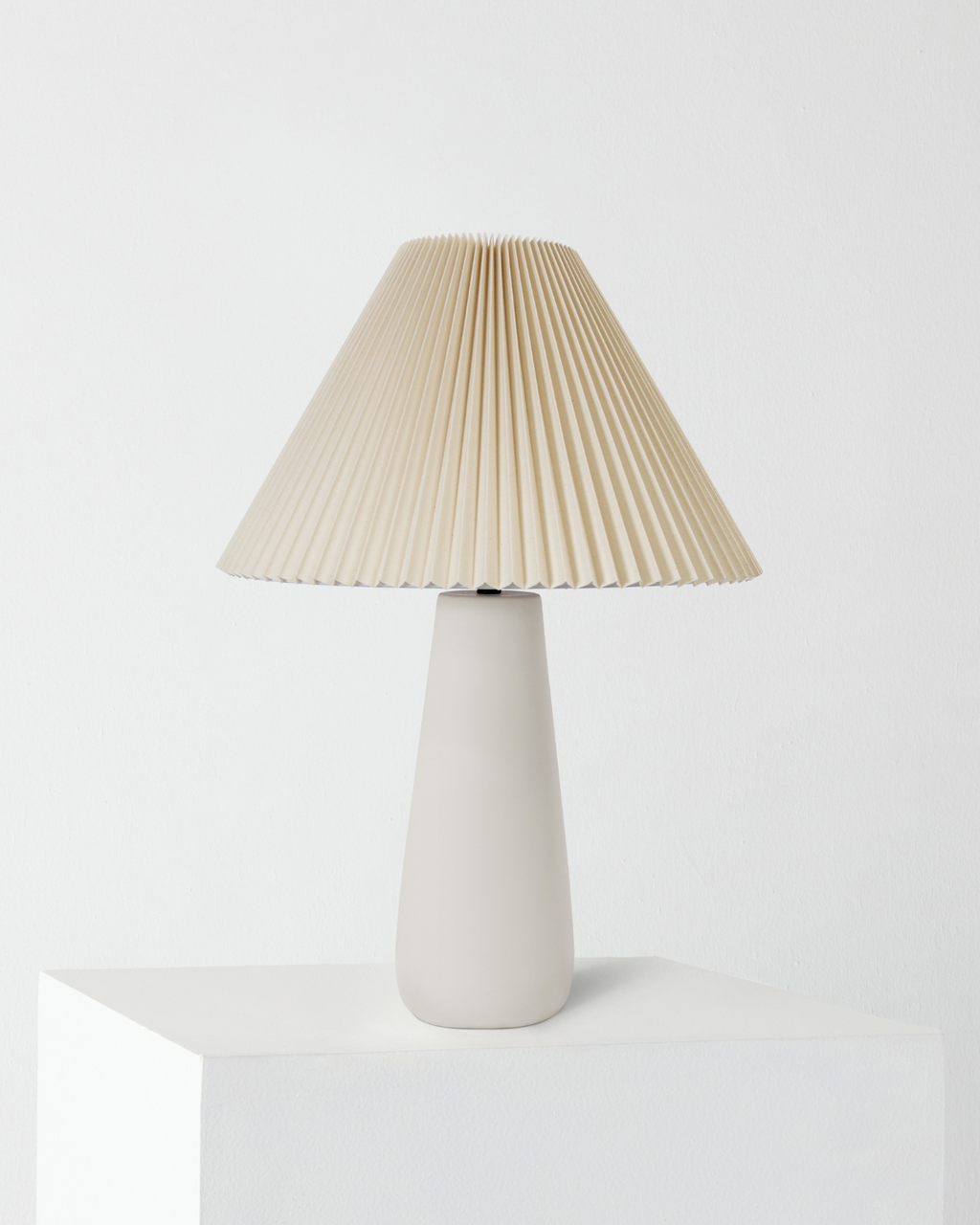 Gwen Table Lamp