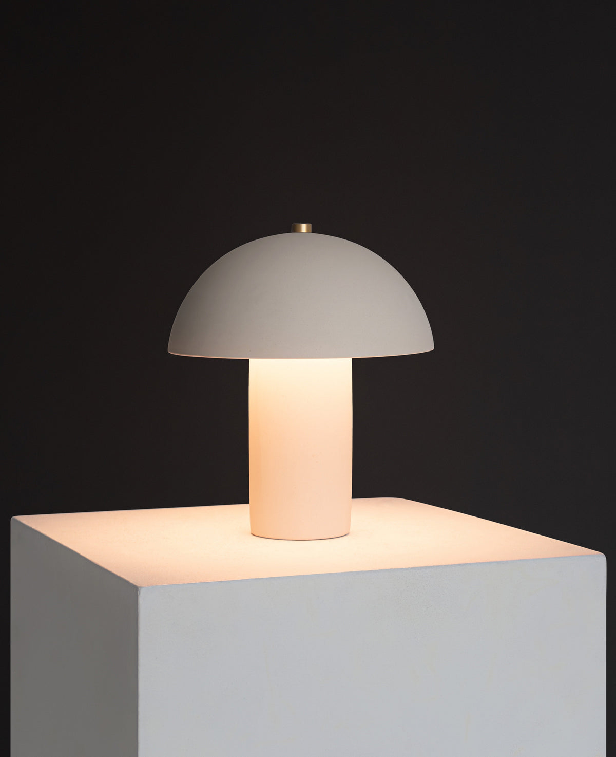 Alba Table Lamp